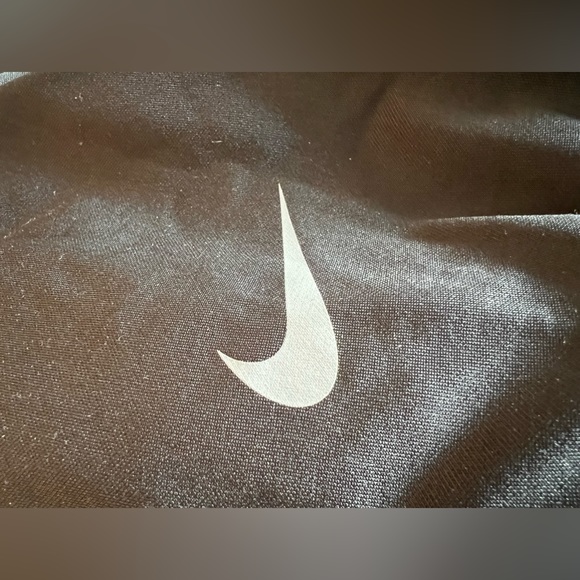 Nike Boys Size XL Black Dri-FIT Active Zip-Front Training Hoodie - EUC - Picture 5 of 7